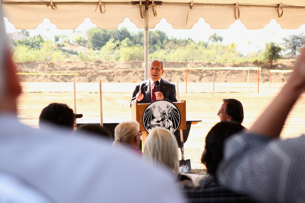 Mayor Sam Abed addresses the crowd