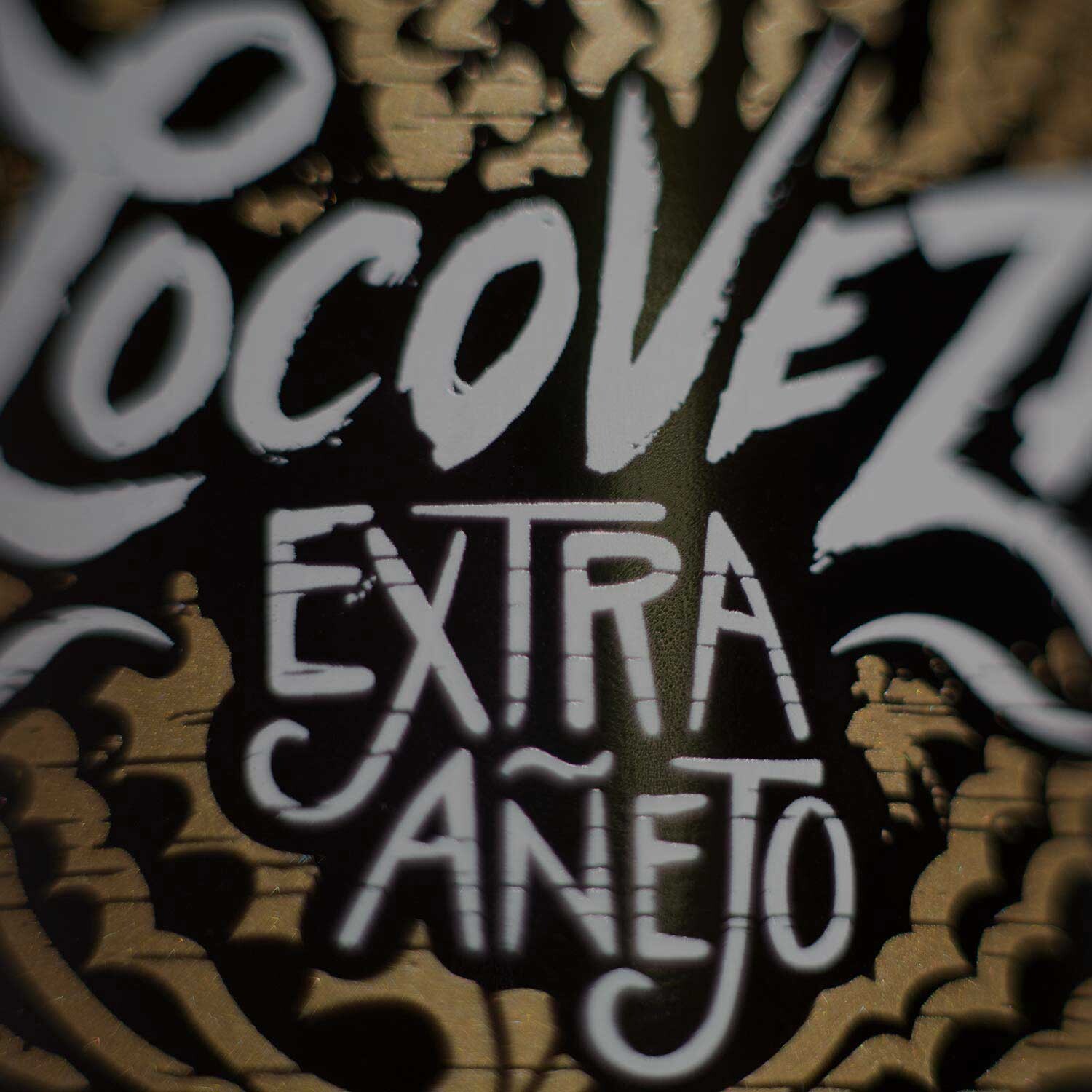 Locoveza Extra Añejo close-up