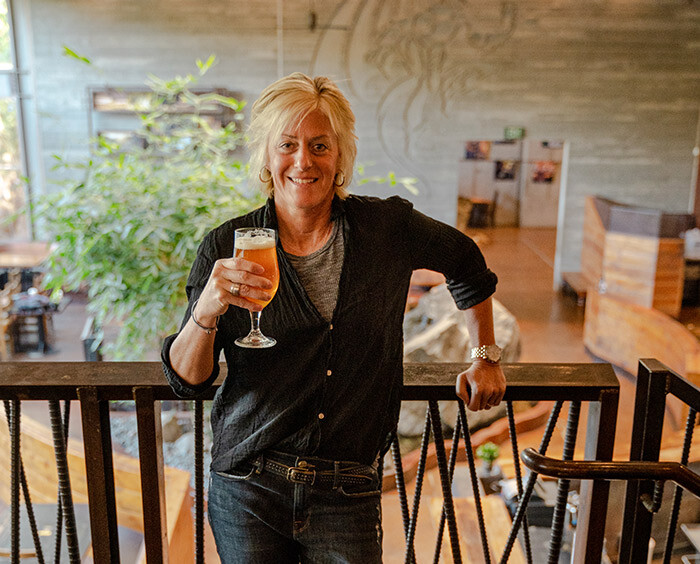 picture of Maria Stipp holding a beer glass