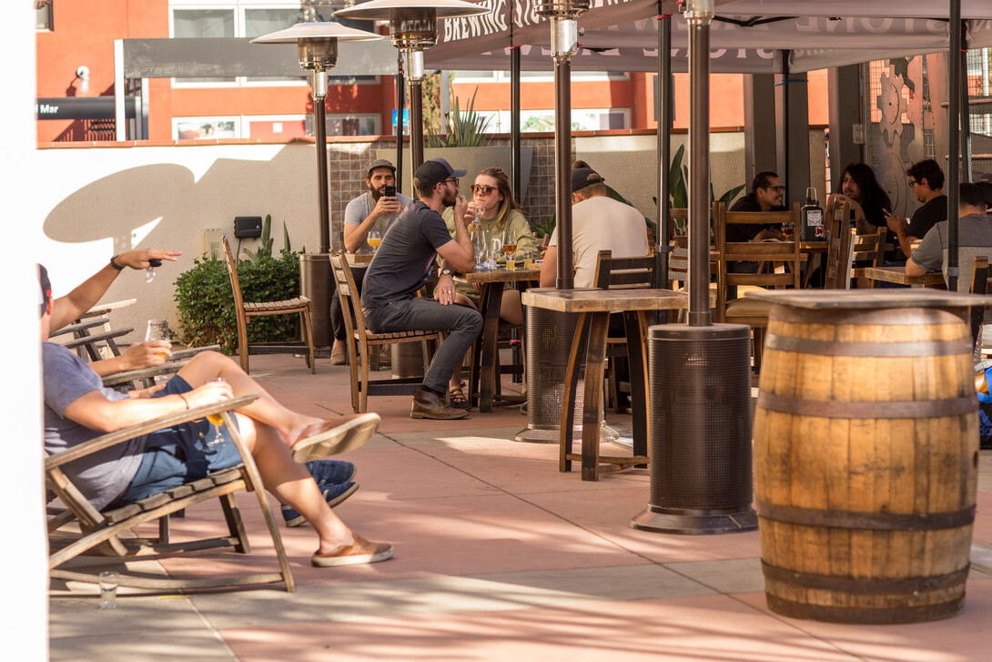 stone brewing tap room - pasadena