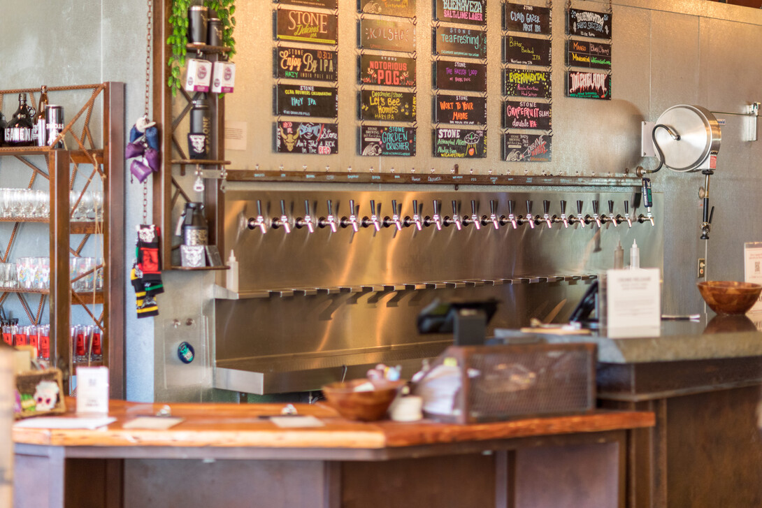 stone brewing tap room - pasadena
